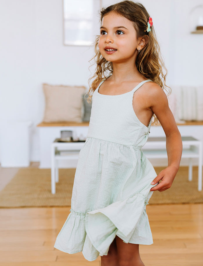 Robe plissée avec dentelle