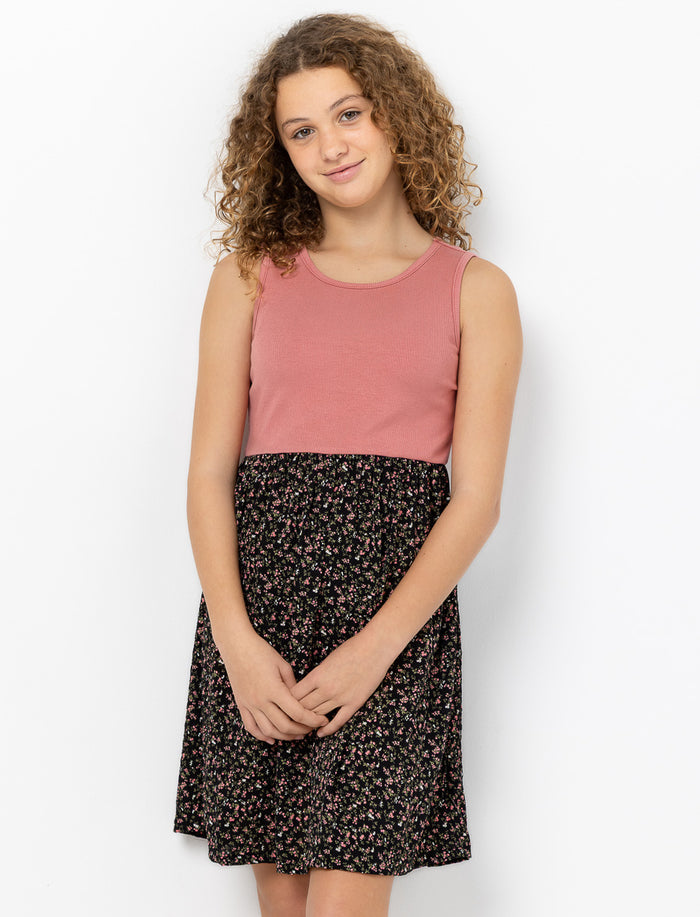 Robe sans manches