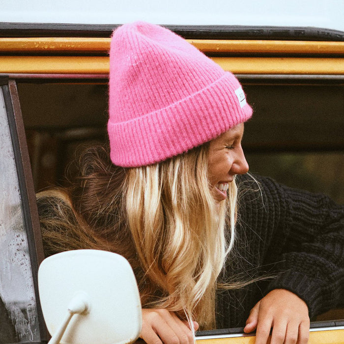Roxy | Bonnet Wind Effect