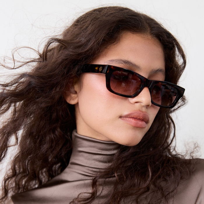SLOANE GLASSES