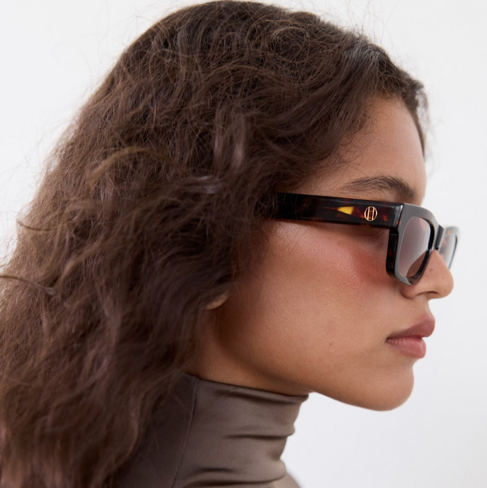 SLOANE GLASSES