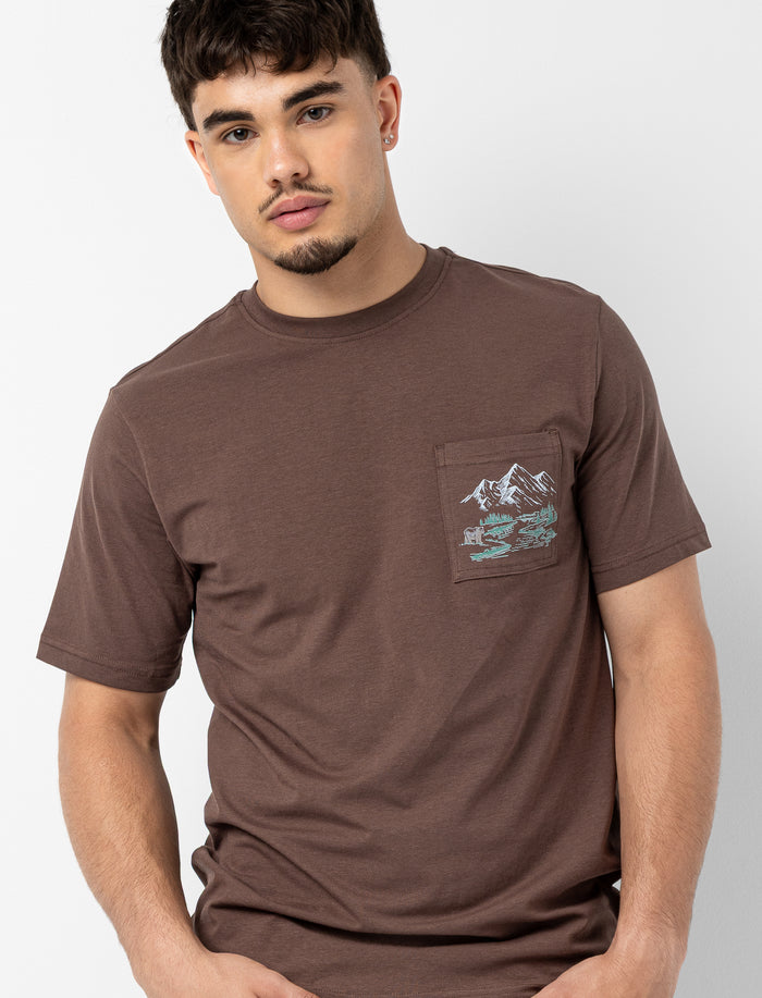 T-shirt à poche imprimée pour homme