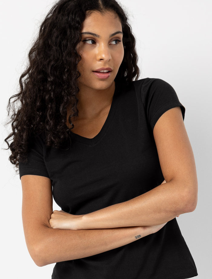 T-shirt basique à col en V en coton bio