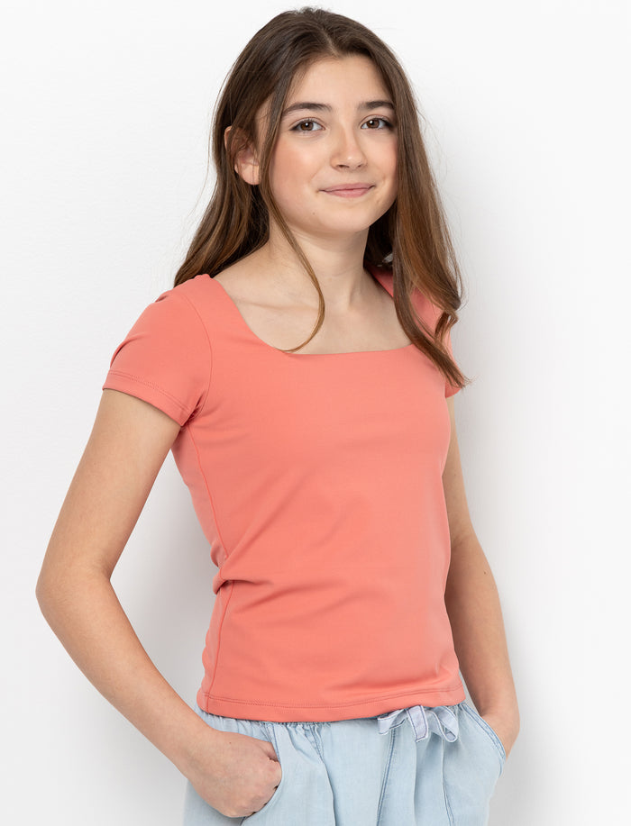 T-shirt col carré