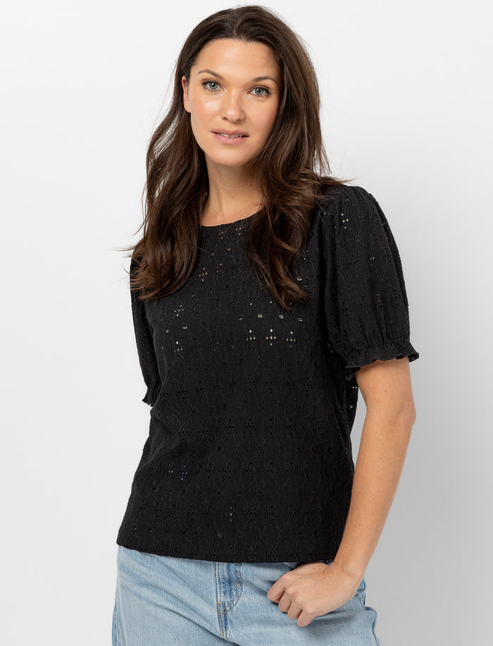 T-shirt en broderie anglaise