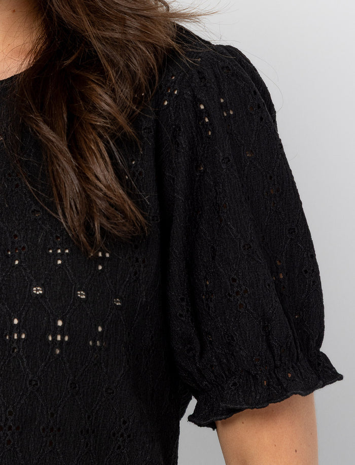 T-shirt en broderie anglaise