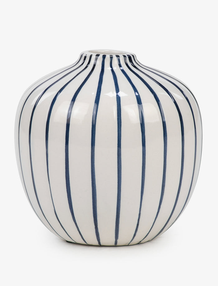 Vase rayé en céramique