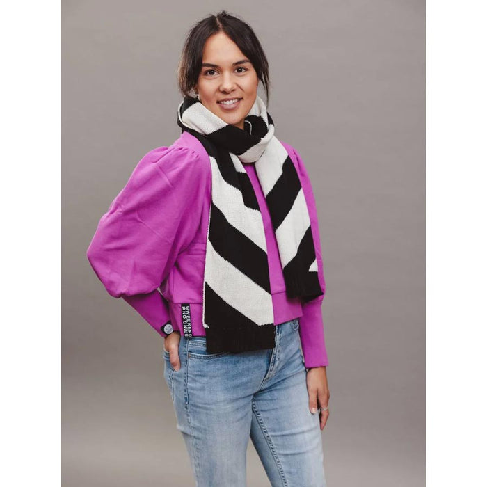 Hello Friday Ziggy Diagonal Stripe Scarf – Black & White | Koop.co.nz